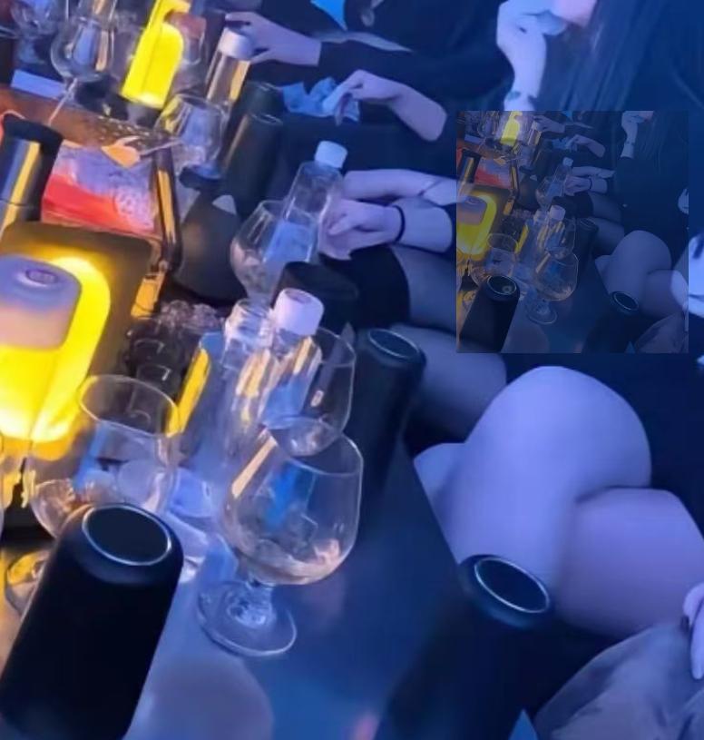 河北，男子在KTV点了一个公主陪唱，看对方漂亮，给她5000约出去开房。两人交易