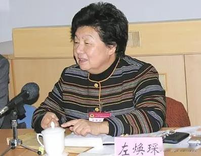 左公千古！1996年，一个老人想要回到上海安享晚年，他写信给市委，想要政府分配一