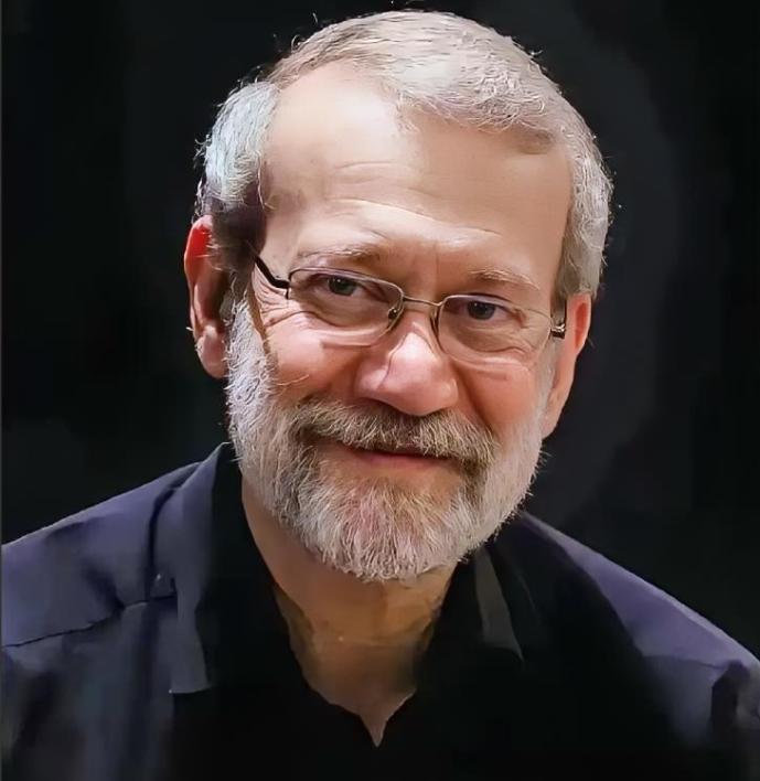 拉里贾尼之死，引发了普通伊朗人的强烈共鸣。他并非普通人，他本可以选择权力的舒适与