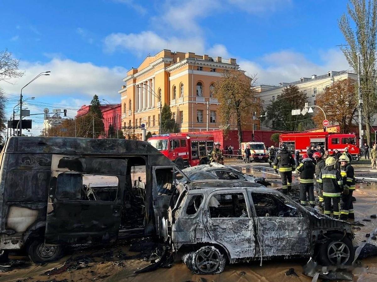 战火再袭基辅，12岁生命戛然而止，战争最痛的永远是平民
 
4月16日，乌克兰基