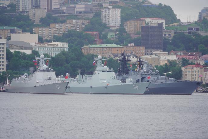 赶在普京访华前，俄海军舰队停靠中国军港，释放了哪些信号，相信很多朋友看到这个消息