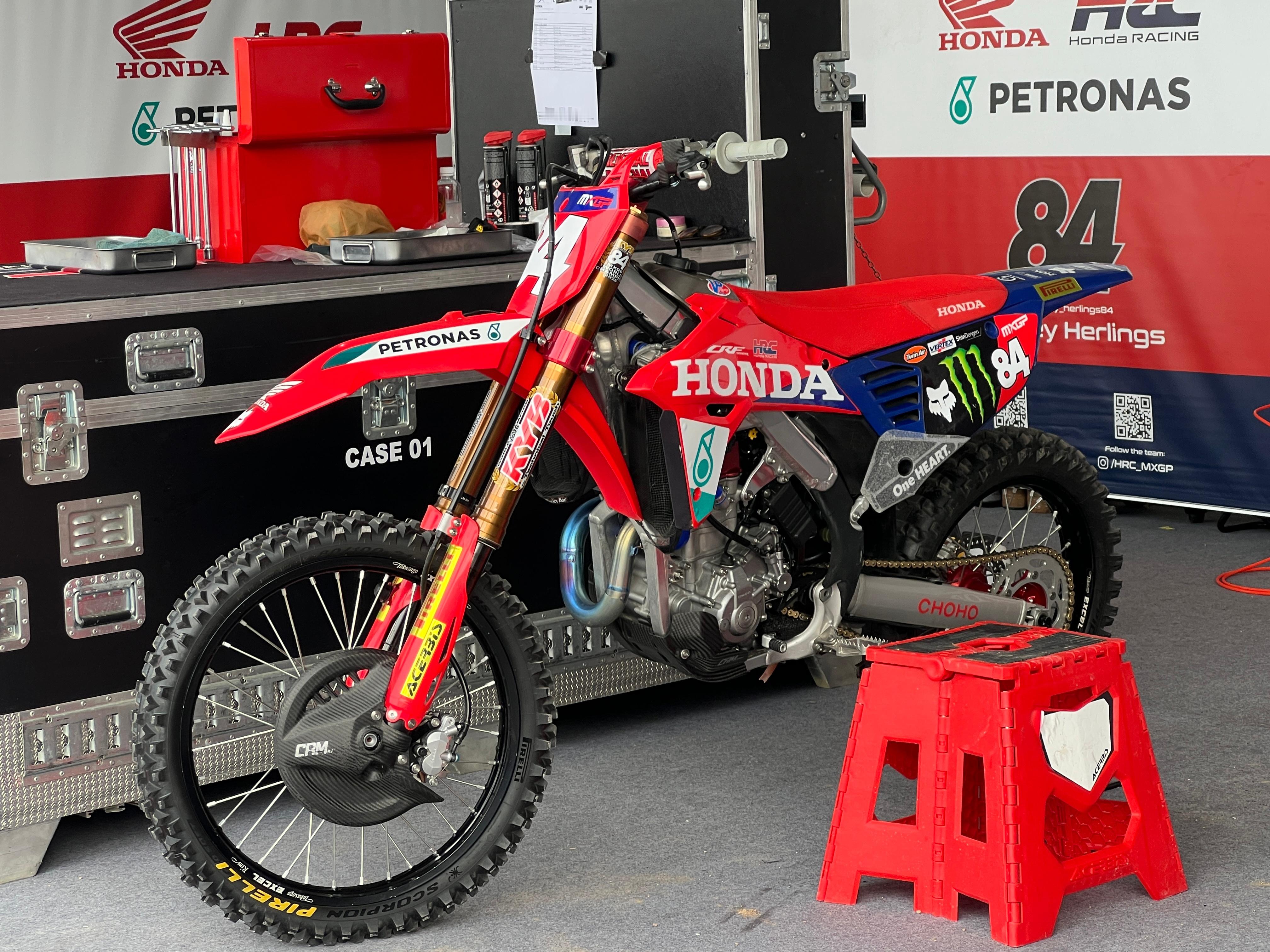国际摩联大Boss来2026MXGP上海站啦！估计明年会有更牛赛事来到国内，您更