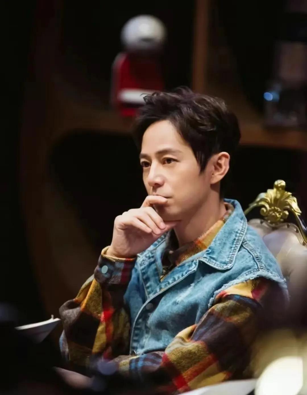 如果何炅真的塌房，
那乐子可就大了！！！