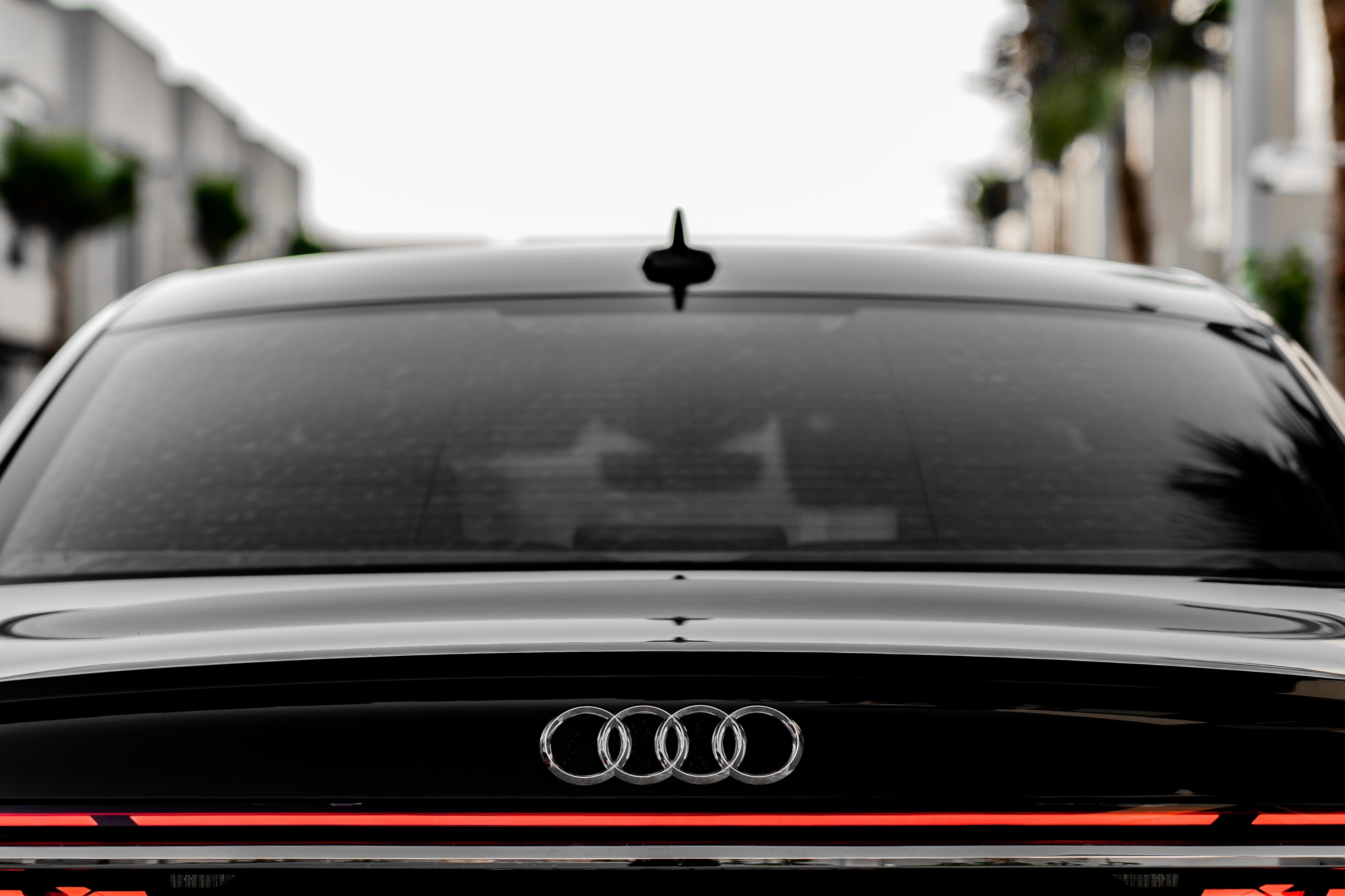 Audi A8 L 55 TFSI quattro "Kingdom Editi