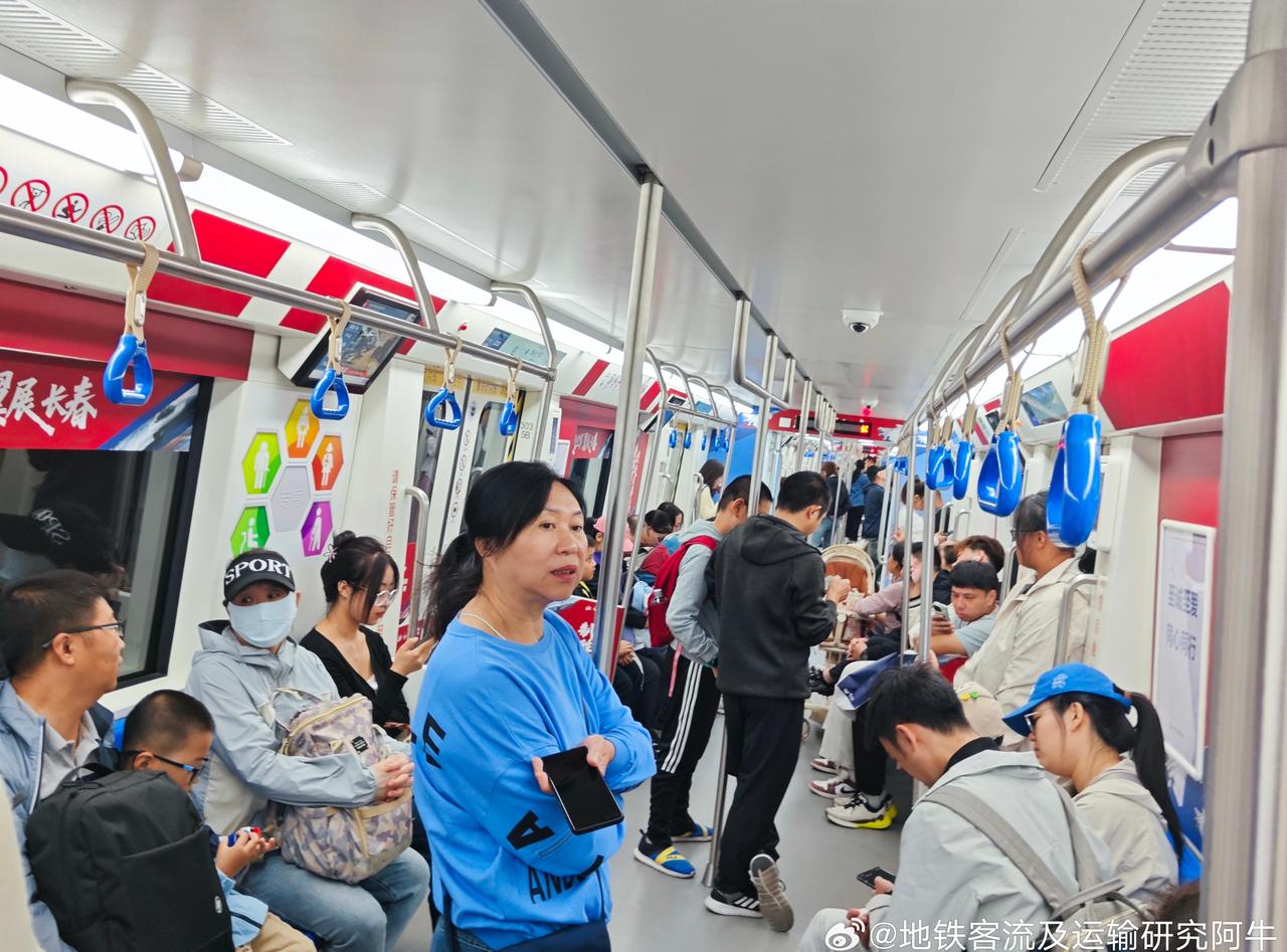 网友： 2025年9月20日（周六），长春航展第二天，长春晴，
图1，8:17长