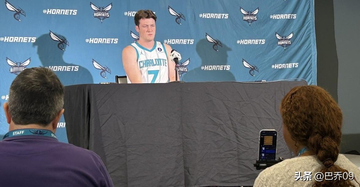 2025-26赛季NBA前15场新秀战力榜：克努佩尔领跑，状元弗拉格第 2

2