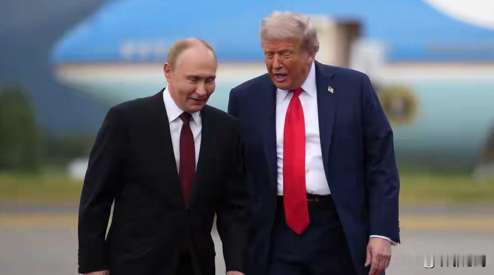 谁能想到，美国白宫一纸《国家安全战略》，直接炸翻了地缘政治圈！一句“美国像阿特拉