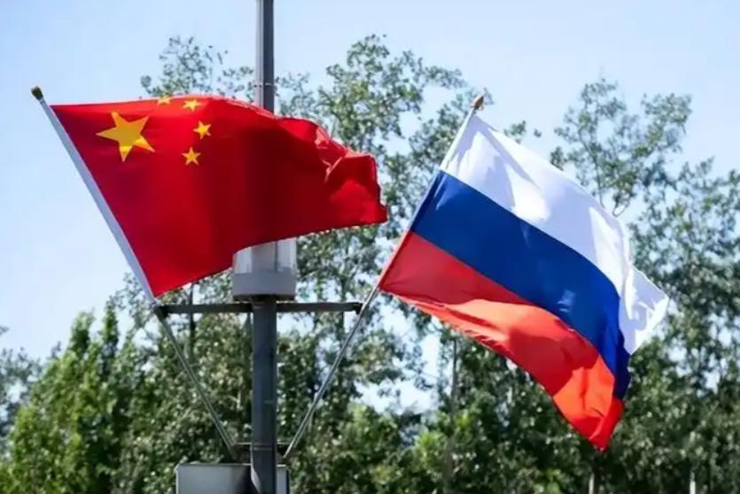 俄罗斯也不希望中国超过美国吗？其实跟美国比起来，俄罗斯更怕中国崛起，因为他们担心