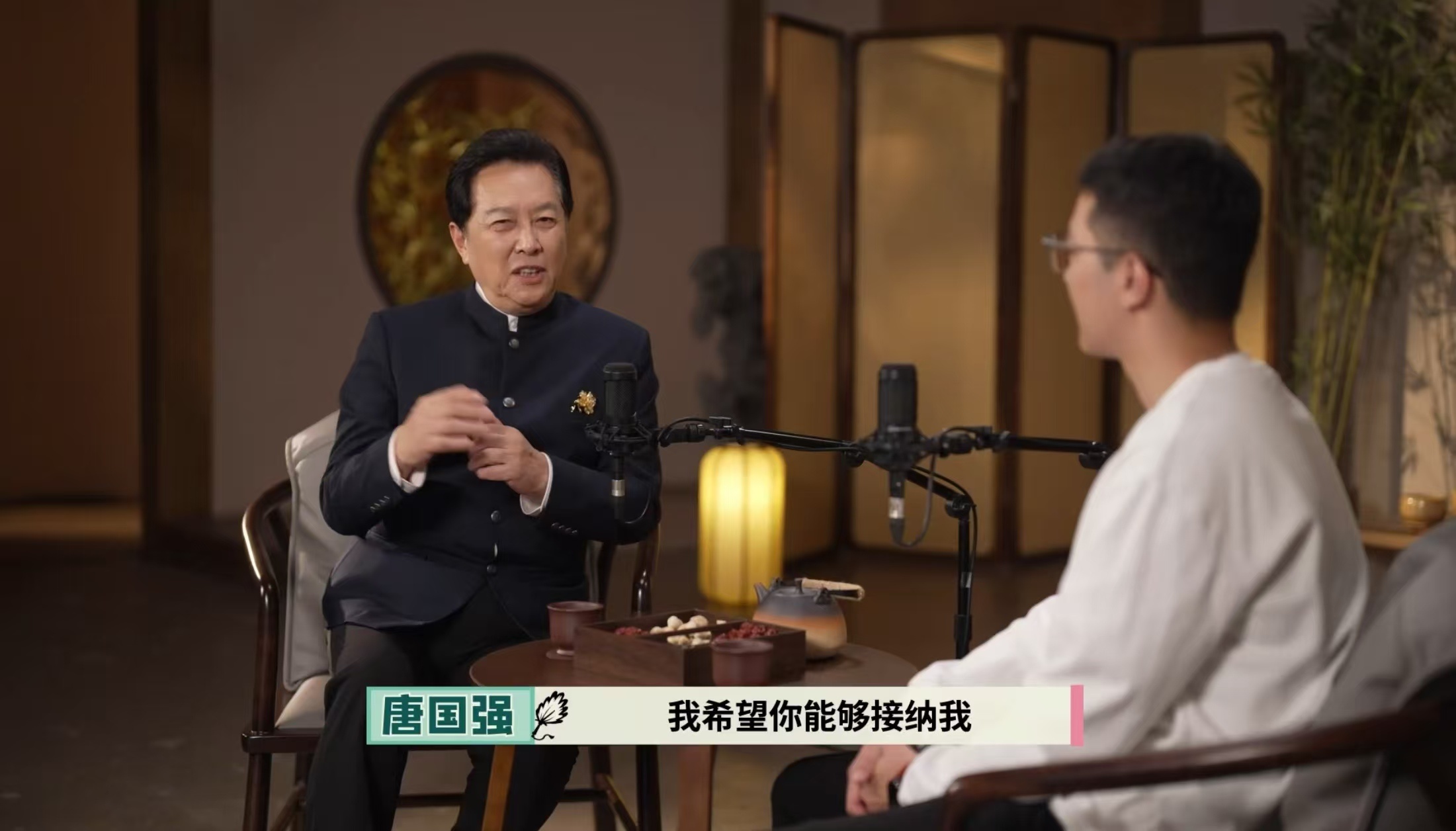 唐国强回应当年给导演写信听完唐国强讲当年写信的事真被触动了！不是先看见路才走，是
