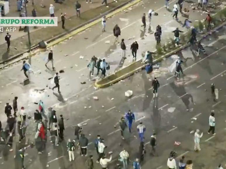 世界杯失利后阿根廷国内爆发骚乱 今天 90分钟无一脚射门的阿根廷输给西班牙失冠后