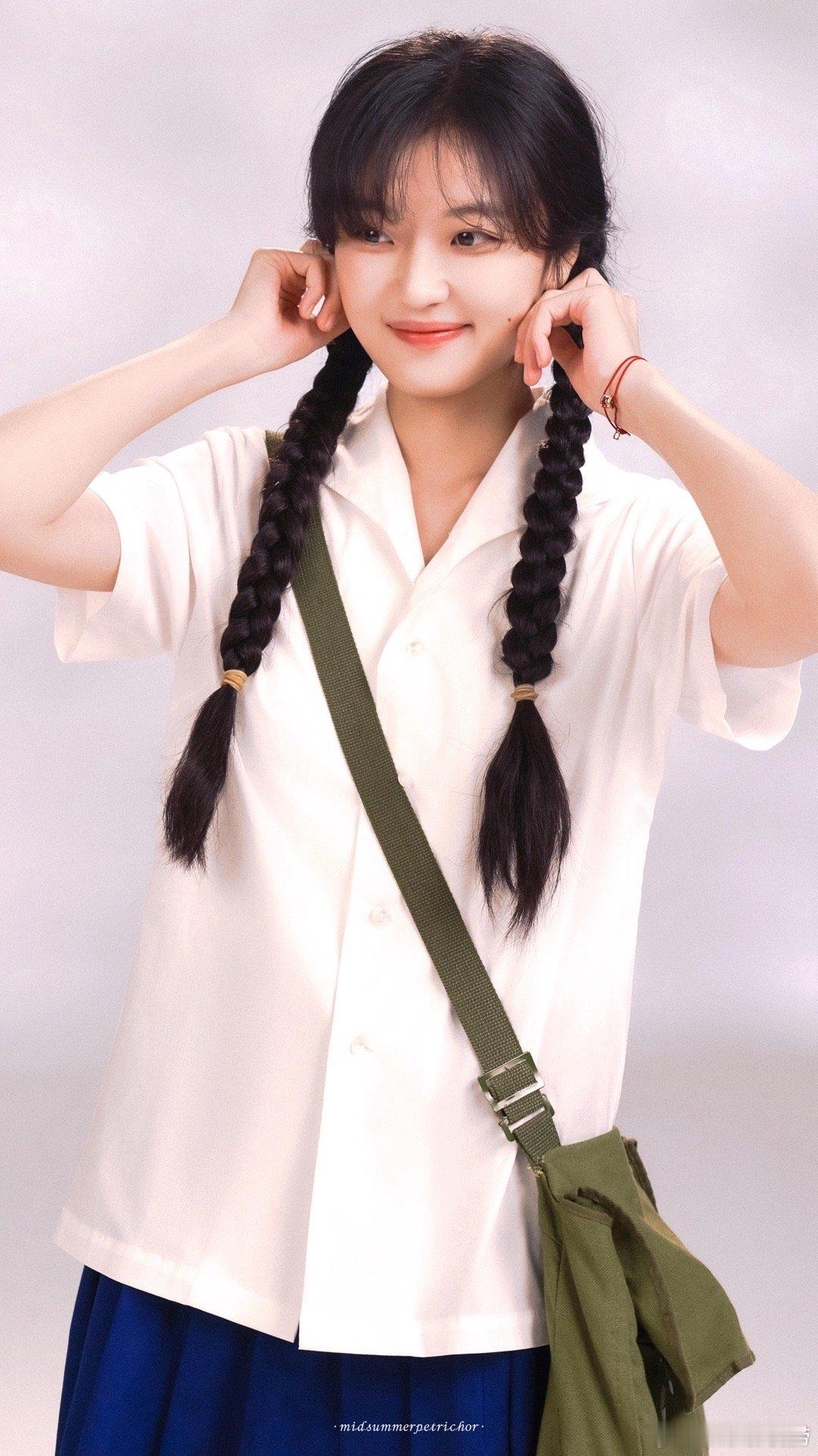 孙千在年代剧里演上哆啦A梦了 看费霓对身边的人好，总会被那种不掺假的真心打动。她