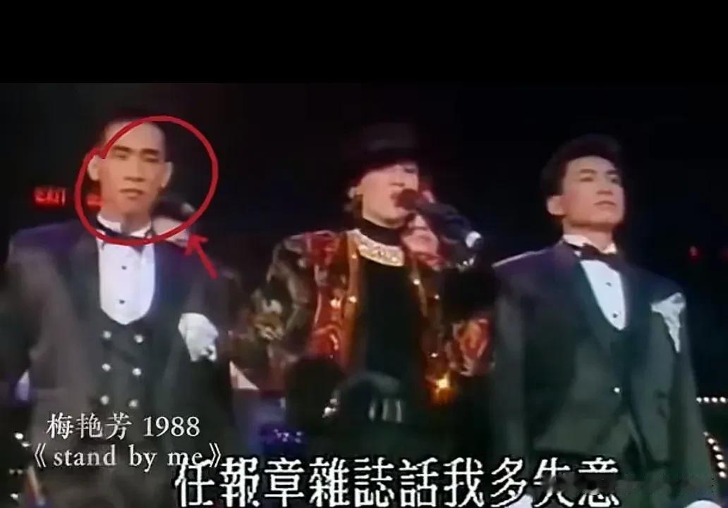 陈小春伴舞，以前的明星出道前都是在圈里摸爬滚打，一点点历练出来的，看看陈小春出道