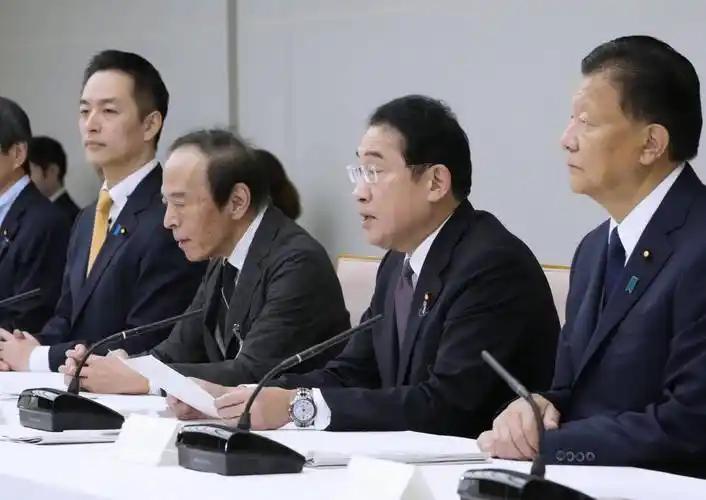 日本没派一兵一卒，伊朗的追责为何绕过华盛顿径直砸向东京。

高市早苗刚跟德黑兰求