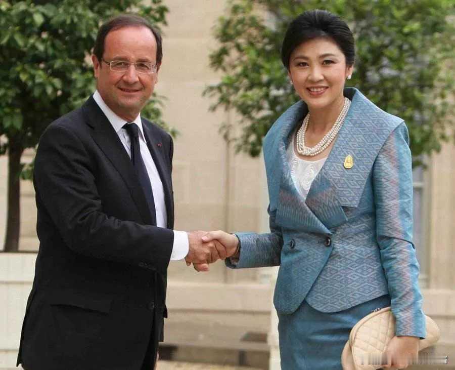 太难了，照片上这位美女，越看越熟悉，想了一天，也想不起她是谁，你还知道她的名字吗