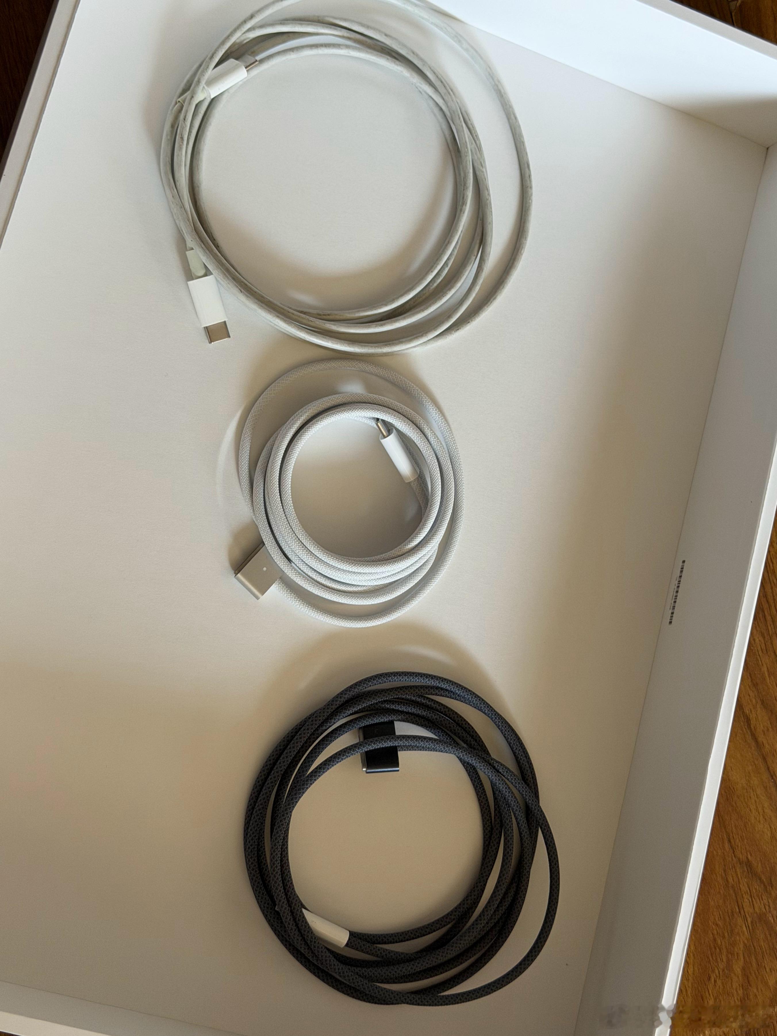 等了一周多！新买的M5 Pro的Macbook pro到了！在深圳清关申报了三天
