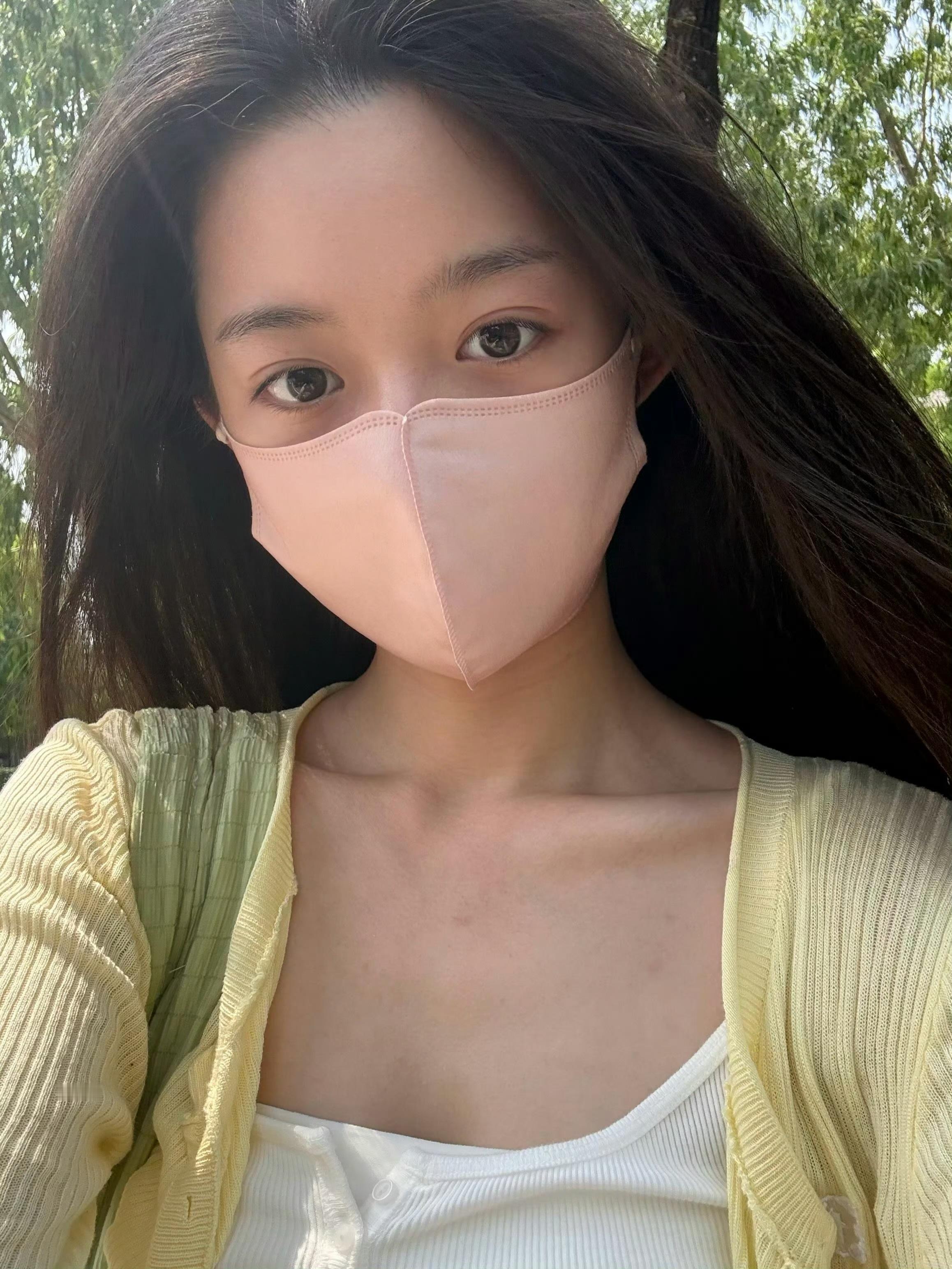 素颜嫩成这样 女神你随便吧！ 