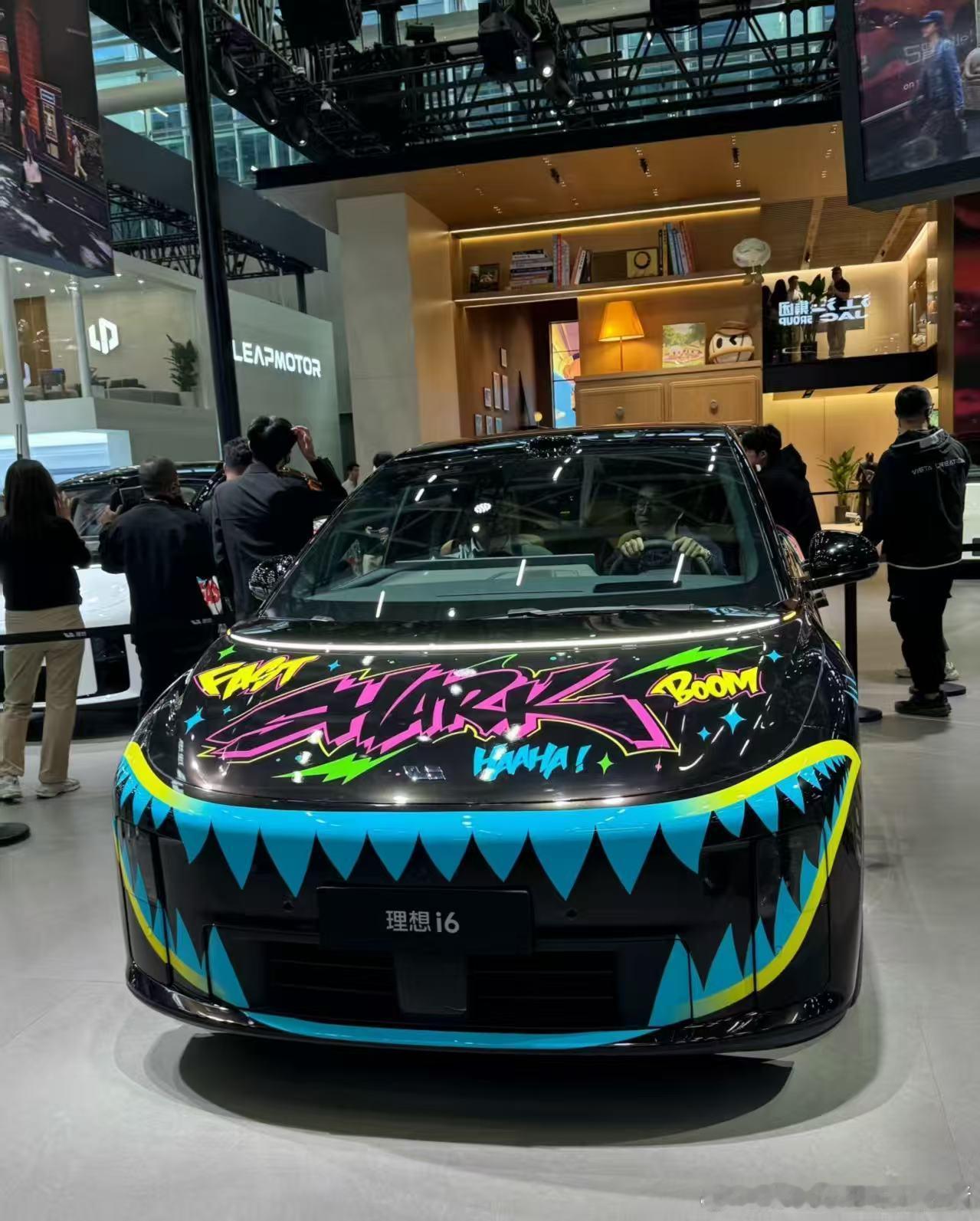 这个贴花，真的不在我个人的审美范围