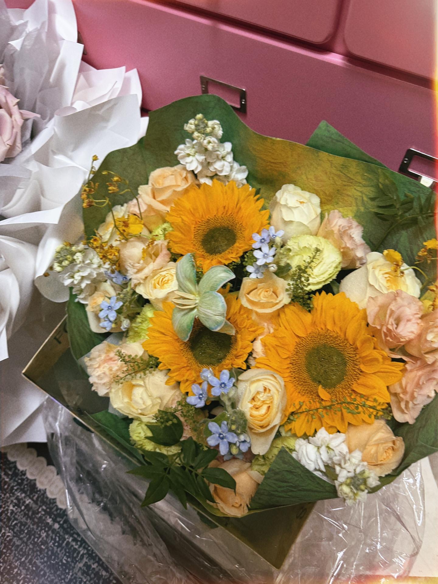 认识你以后总是收到花🌼。