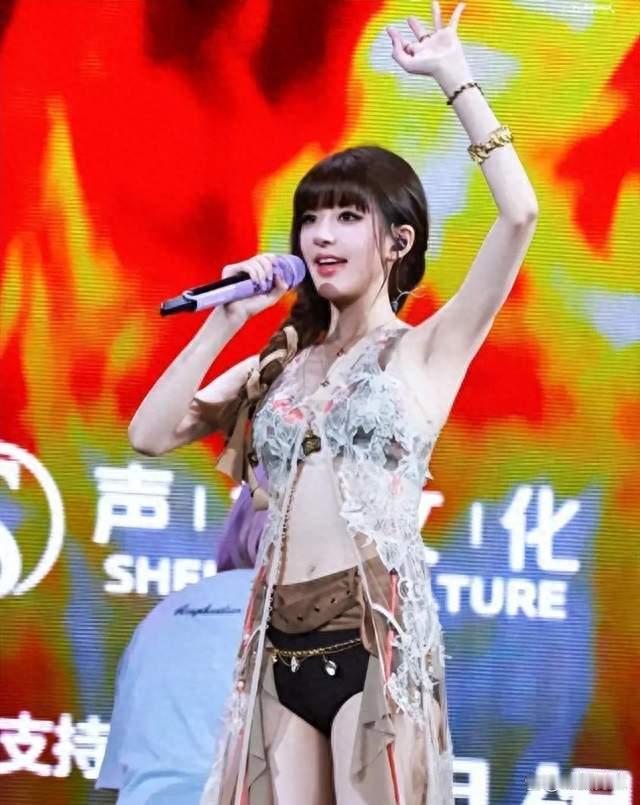 27岁的赵露思名利场上两级反转；背后的男人曝光！难怪“硬气”