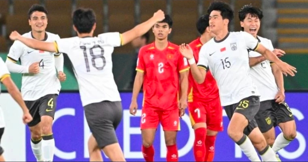 U23越南主帅说中国换阵措手不及越媒：中国队踢出了更现代化的足球，越南输得心服口