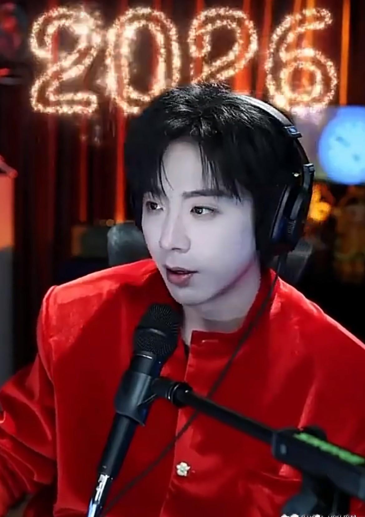 刘宇宁直播间算是把内娱的底裤给扒了。
一句“靠咱俩H粉就能破万”，听着像句玩笑话