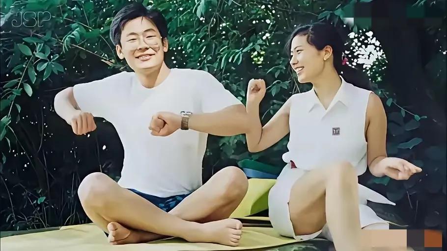 这俩年轻人以后会有出息吗？
有会看相的网友吗？
别的不知道，只知道恩爱的两口子运