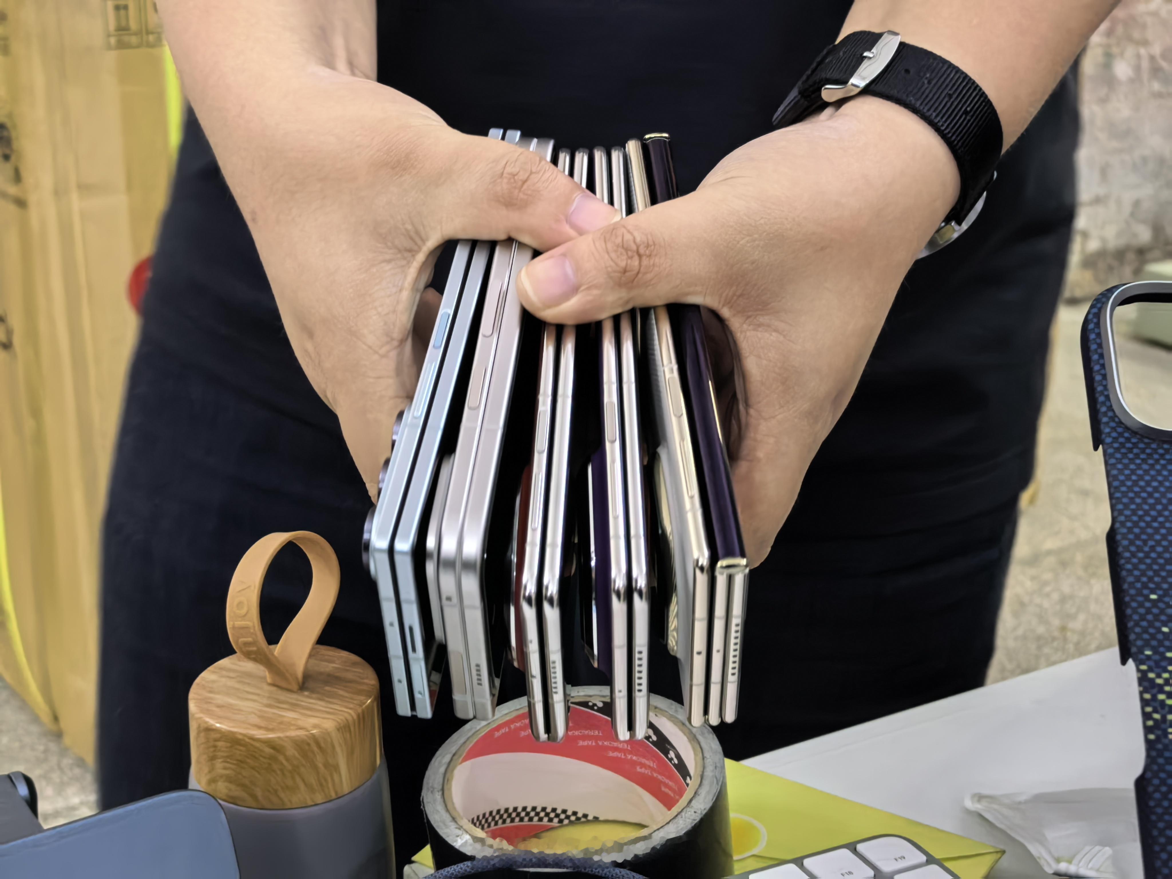 「折叠大师」。 