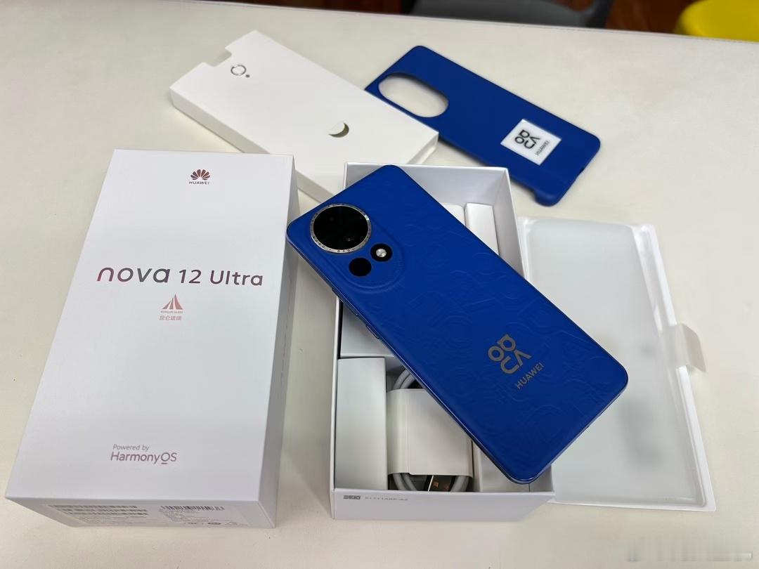 华为的芯片供应量应该上来了，今天3千多收了一台512G的nova 12 Ultr