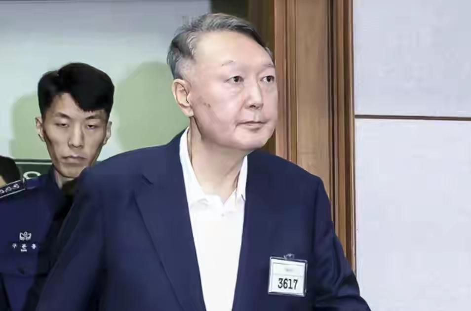 尹锡悦的首次量刑，出乎所有人的意料，李在明最后关头网开一面？