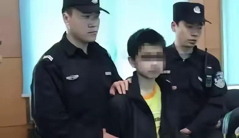 免费接送三年遭弑女！“大恩如大仇”不是善良的错

深圳这起初中生杀人案，看完真让