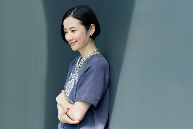 日娱新闻原田知世 原田知世 杂志《FRaU》采访美图。 