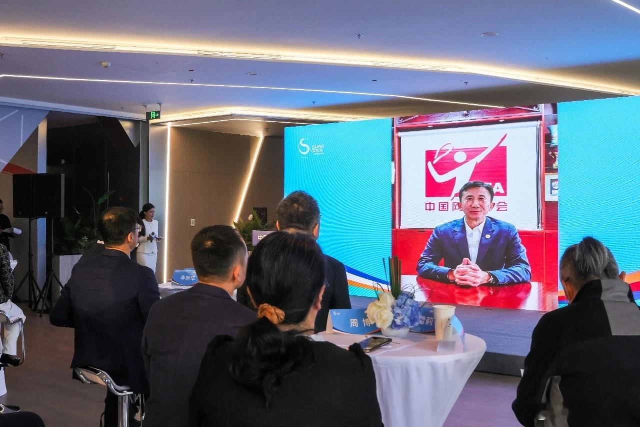 结束今日星河湾一练。今天的训练是带着中网战略新蓝图 的会议精神进行的。上午的发言