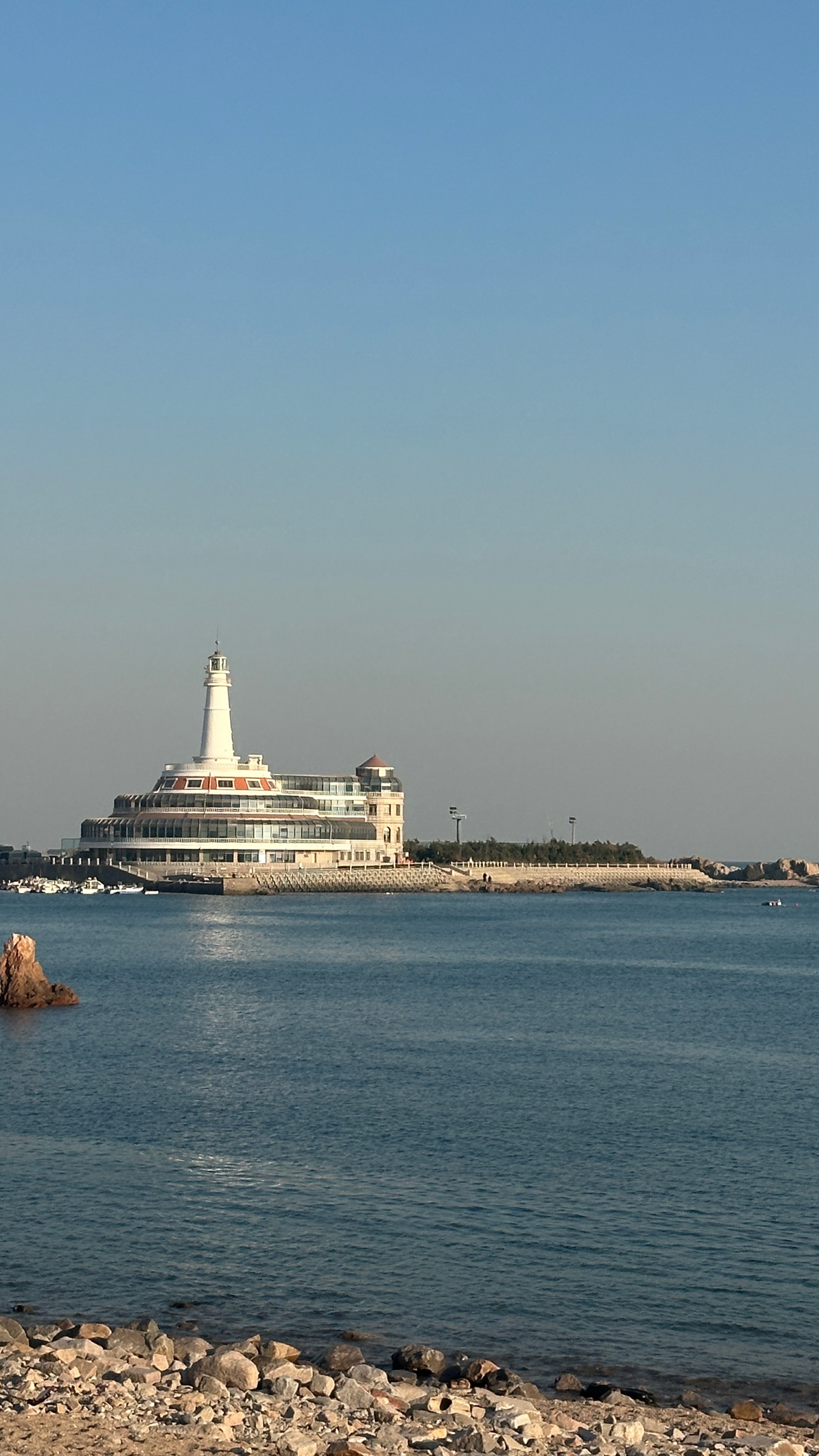 DeepSeek评中国最宜居城市，别的不说在青岛待久了去别的地方真的不是很适应[