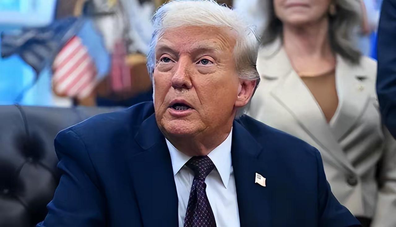 釜山会谈刚结束，美国就迫不及待亮出獠牙。财政部长贝森特前脚收下中方稀土让步，后脚