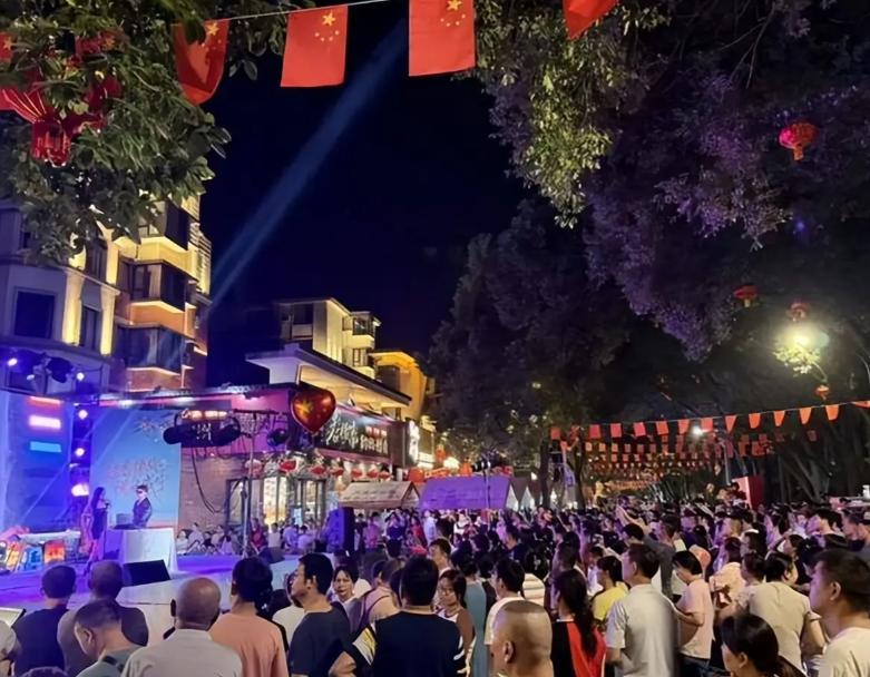 请3休13”拼假爆火，但有多少人能成功？别忘了算长线旅游的账单！

2026年中