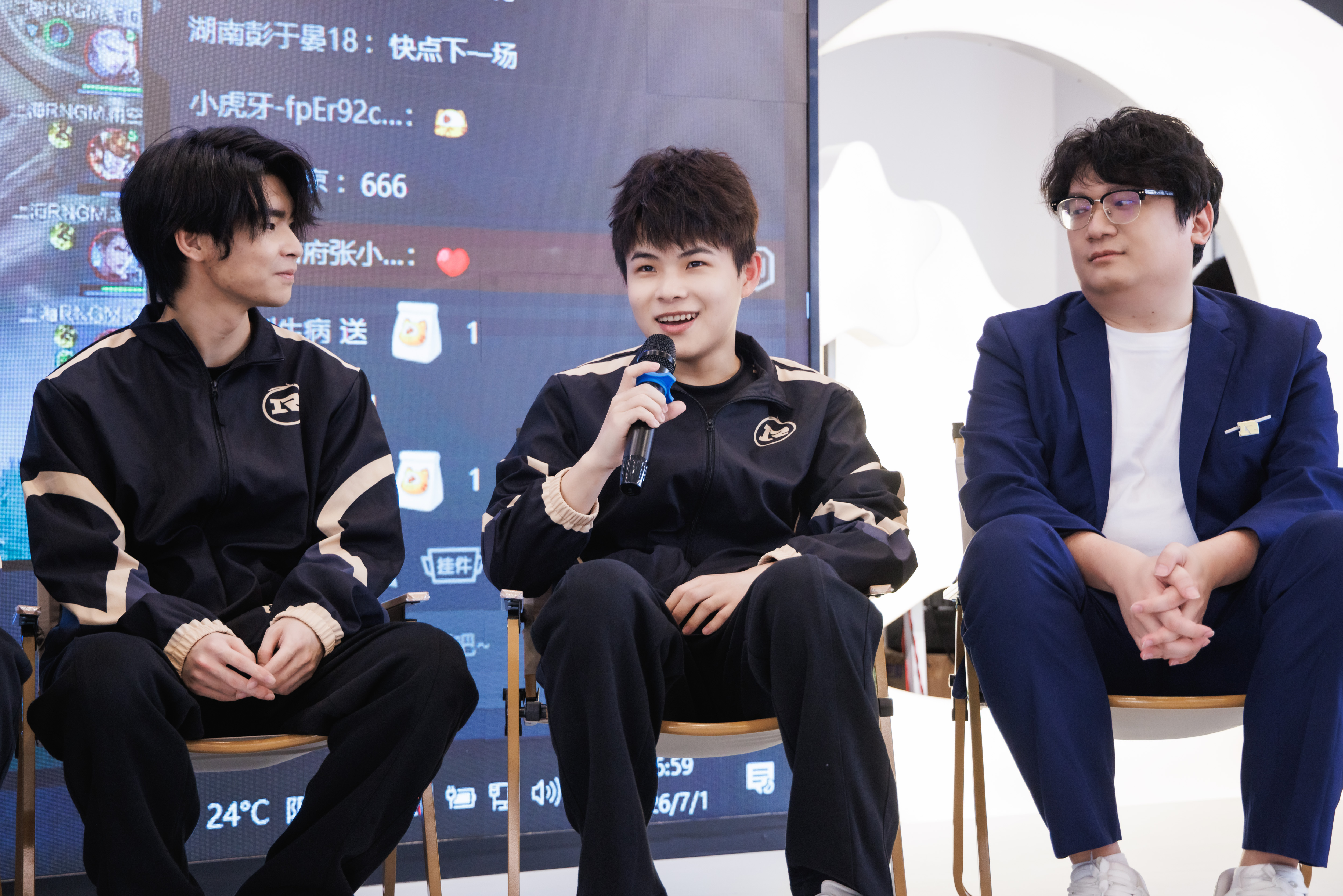 【2026KPL夏季赛  主场日返图】掉落主场日花絮图片心怀荣耀 永不言弃rng