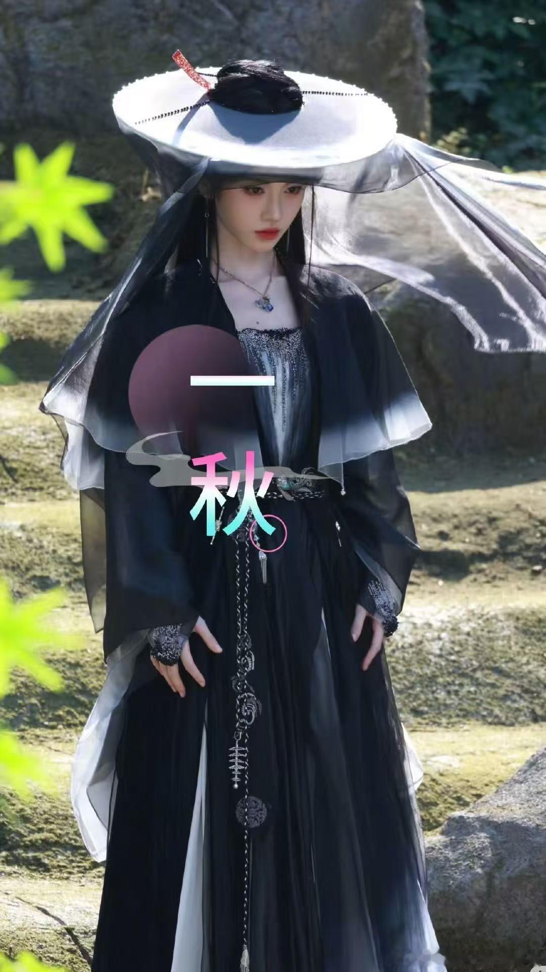 鞠婧祎来战斗笠造型 ​​​冷脸阿黛赛高！！！这套造型真的太霸气了！ ​​​