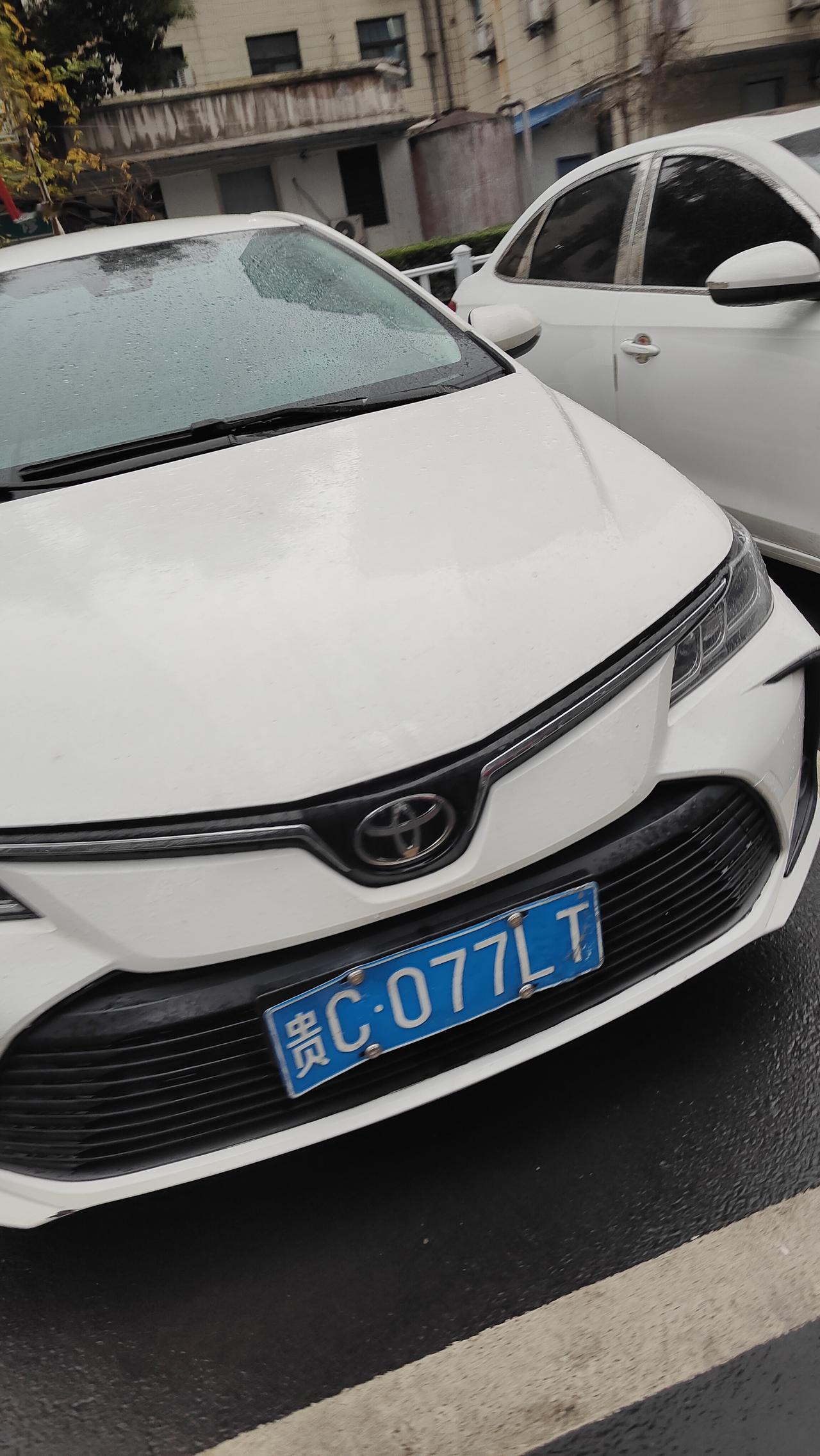 丰田卡罗拉全球销量第一
全球累计销量超过5000万辆
把日产轩逸按在地上摩擦