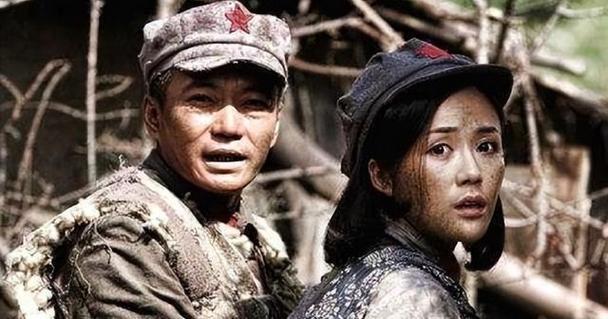 怀孕女红军和丈夫分别后被地主霸占，25年后得知前夫已是开国上将
 
这事儿可不是