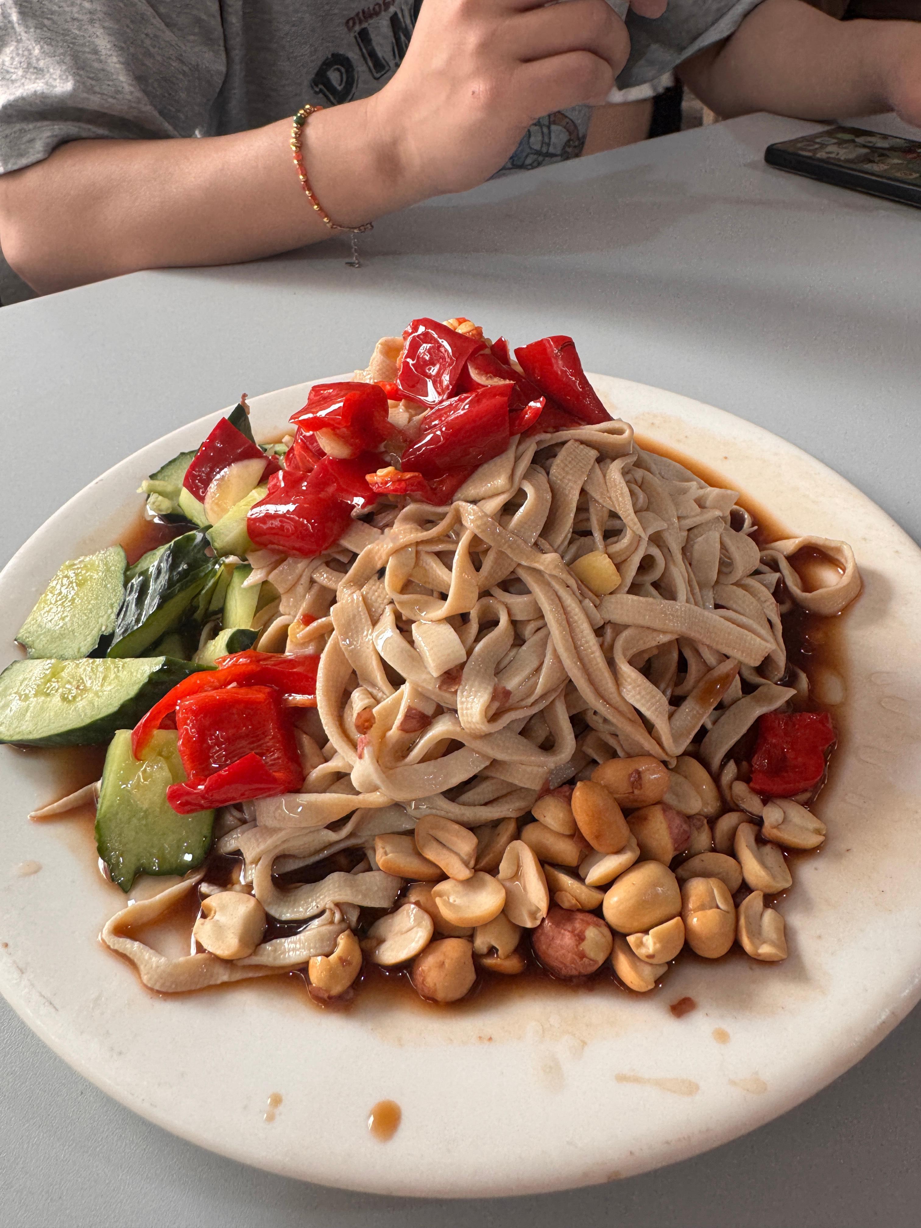 放假当然要秀美食啦！这是我最爱吃的锅贴👇👇👇今日份满足[赢牛奶]  ​​​