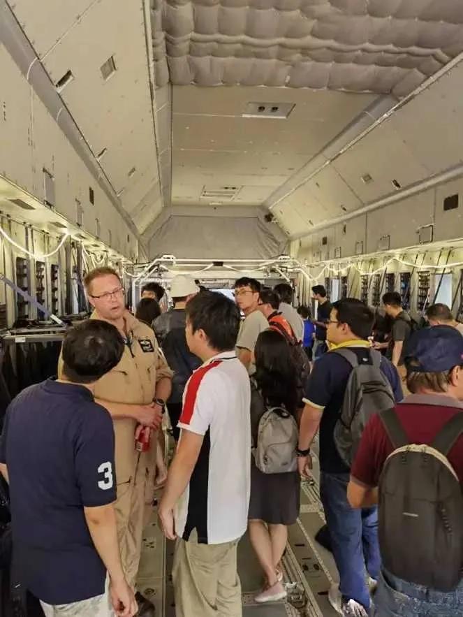 【观察】德国空军运输机新加坡航展歧视中国游客风波与C919国际竞争新态势。

【