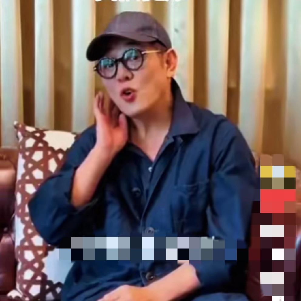 李连杰怎么重获青春的我不知道，
但他真是个智商和情商很高，
也很努力的人，
绝不