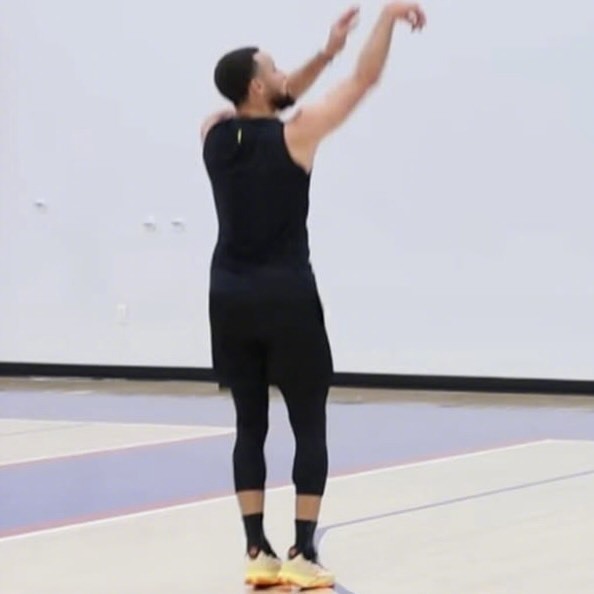 ATSV eclosion TYPE 2库里训练中再次上脚SV eclosion