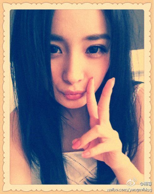 杨幂 家幂自拍🤳想念一些犯二的小狐狸 