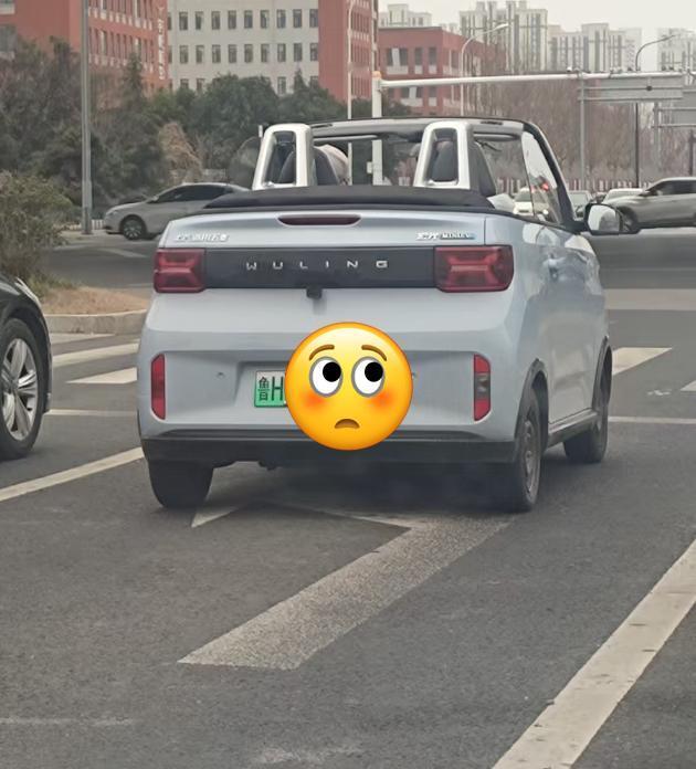 🌬️ 济宁街头惊现 “移动风景线”！刚在金宇路逛吃，转角就被一辆敞篷小车狠狠拿