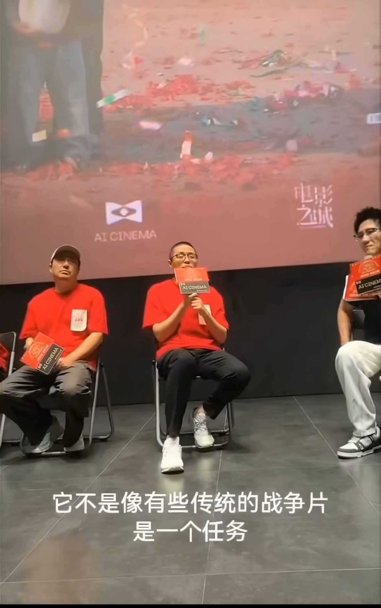 文牧野说龙餐馆是战火飘零型战争片文牧野提出战火飘零型战争片的全新定义，跳出传统战