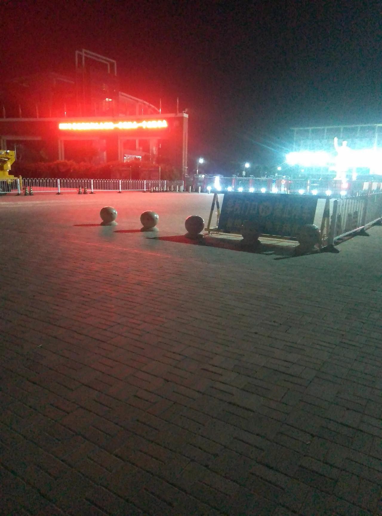 我是1997年参加的高考，
那时的高考与现在不同：
1、考试日期不同
那时是7月