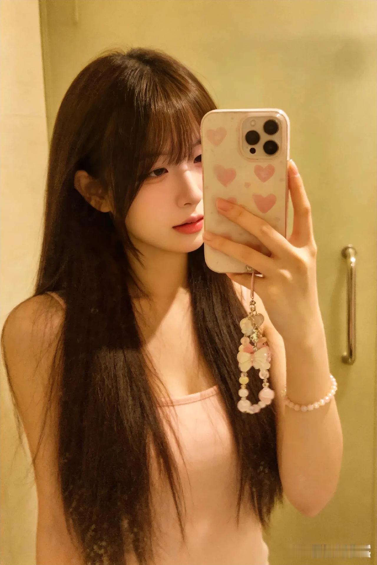 这样的人还是有的
只是这样的人
他们很容易
被别人伤害