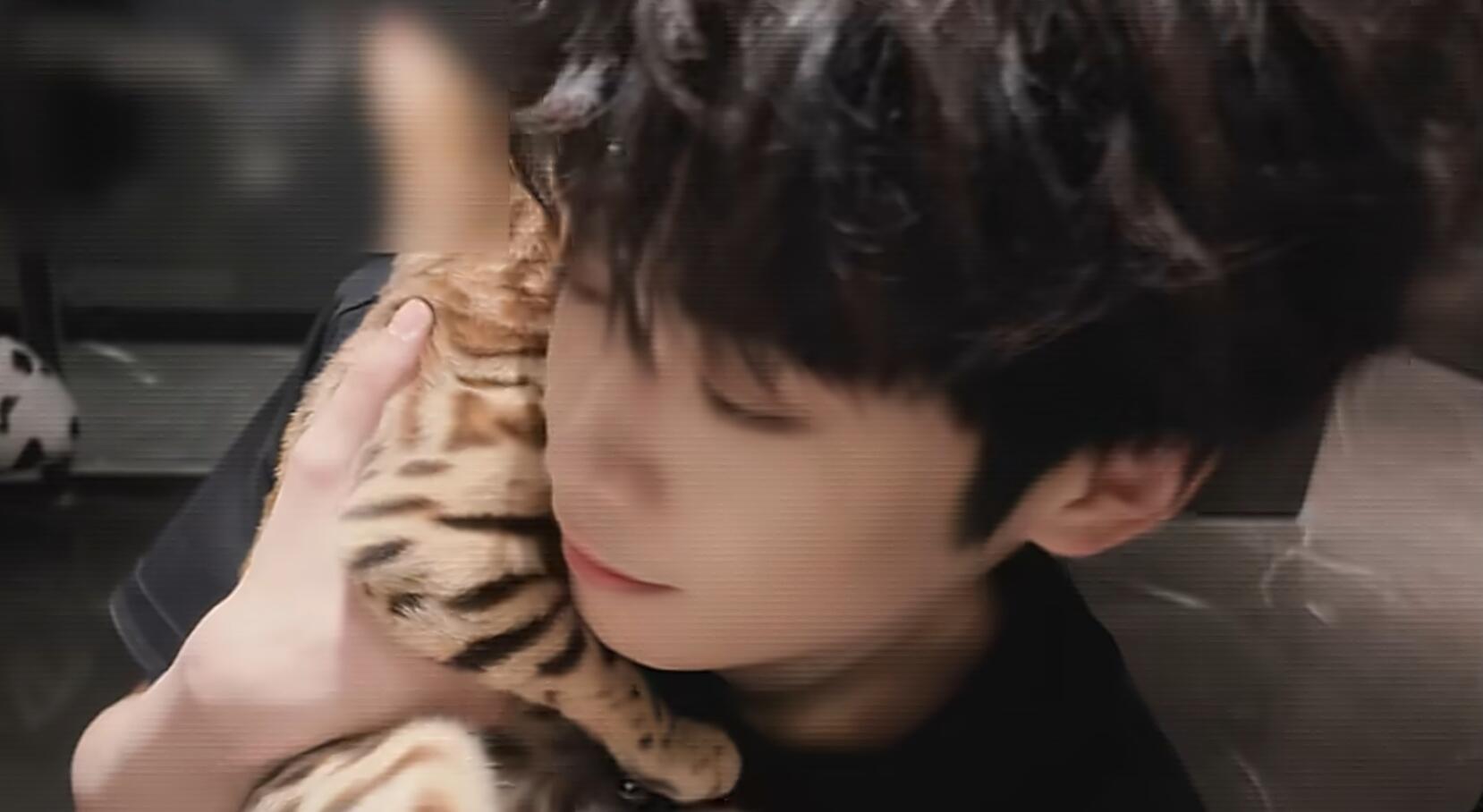 omg梓渝跟猫猫一样软萌可爱 🐈完全猫塑梓渝工作室vlog