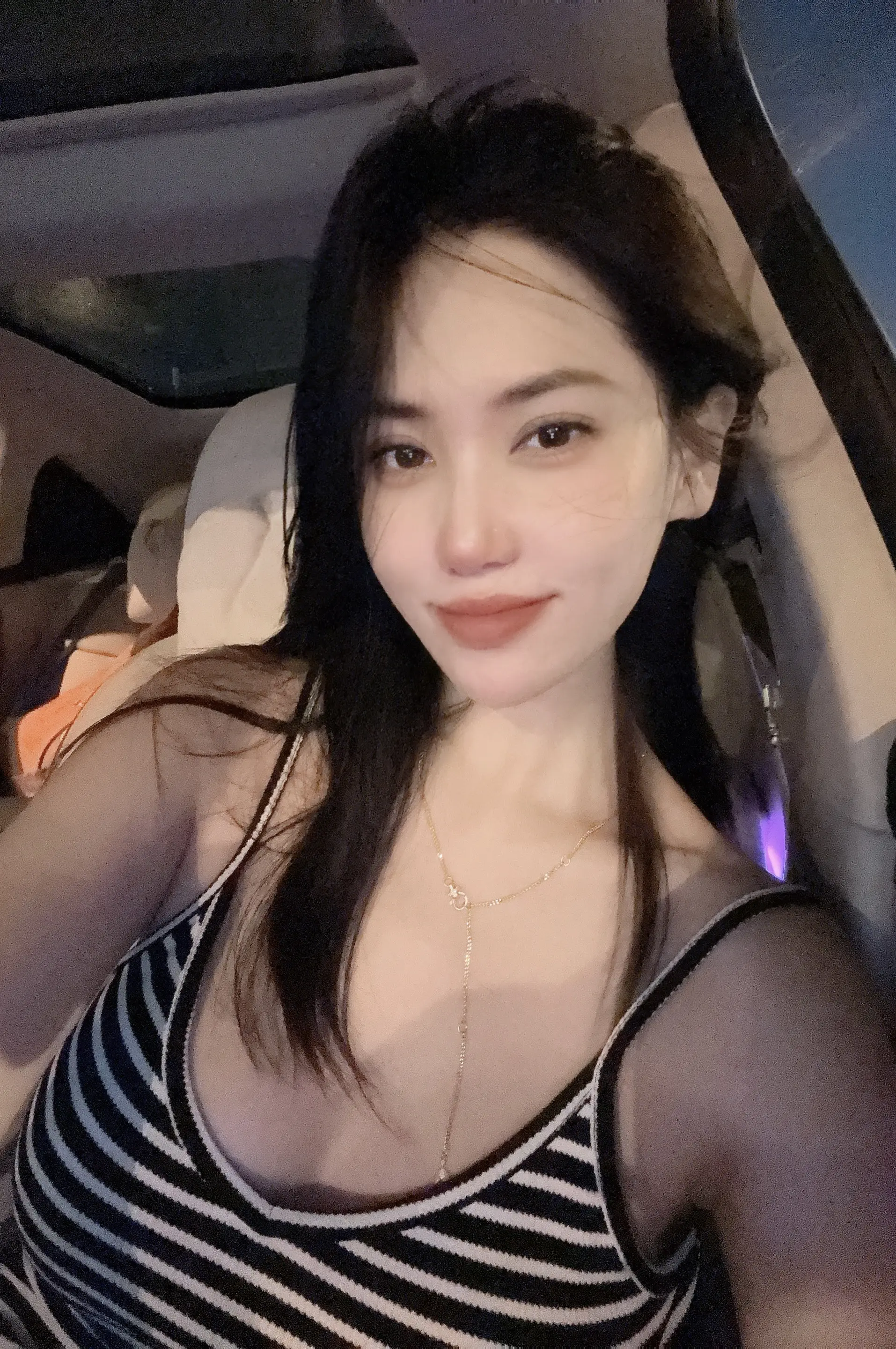 一个人坐了好久，想了好多事，久久不能释怀 突然感觉原来30几岁，才能真...